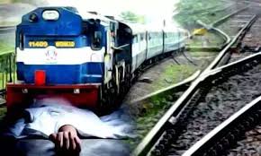 उत्तर प्रदेश – सो रहे यात्रियों पर गिरी गर्म चाय, भगदड़ में दो की मौत, तीन यात्री झुलसे
