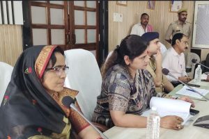 जौनपुर :महिलाओं से सम्बन्धित विभिन्न योजनाओं की समीक्षा