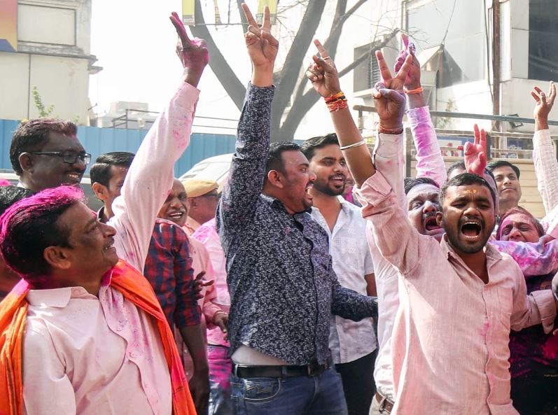 विदर्भ से कोंकण तक केसरिया लहर : महाराष्ट्र स्थानीय निकाय चुनाव में महायुति ने किया क्लीन स्वीप