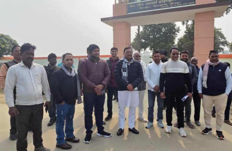 जफराबाद: बूथ संख्या 161 पर गूंजी पीएम मोदी की ‘मन की बात’, धनेजा में एकजुट हुए भाजपा कार्यकर्ता