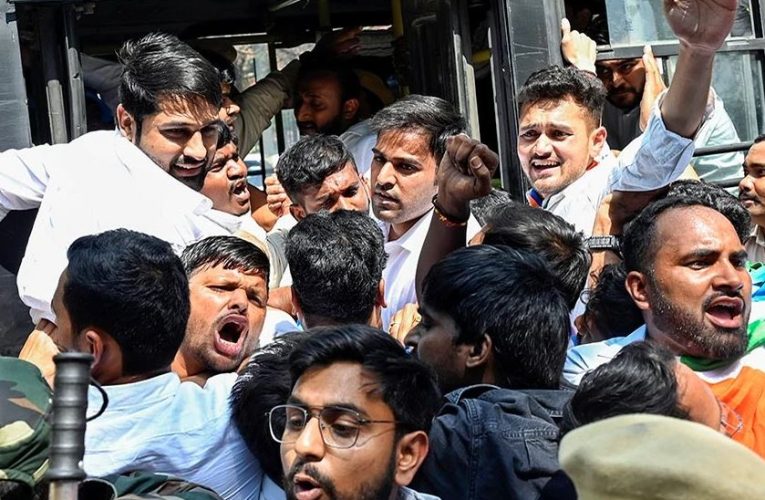 UGC के नए ‘समानता नियमों’ पर संग्राम: सवर्णों में आक्रोश, क्या वाकई किसी को डरने की जरूरत है? जानें पूरा सच