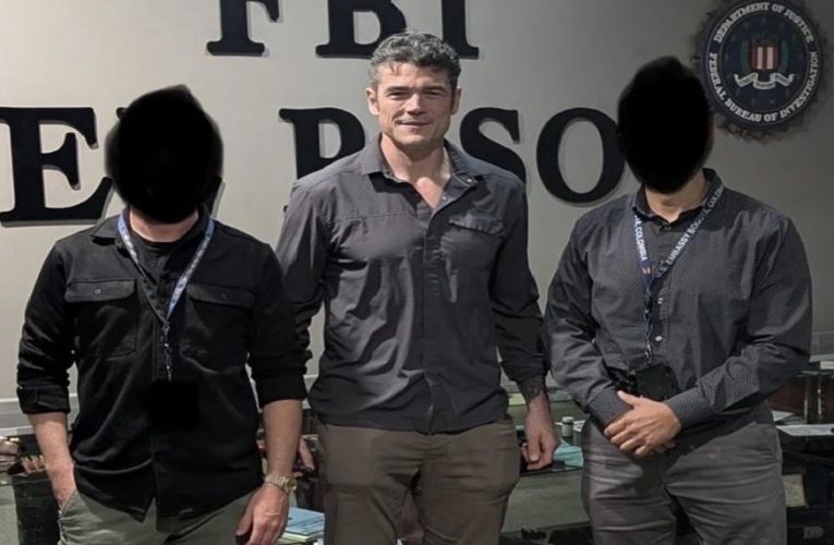 जो केंट इस्तीफा अमेरिका