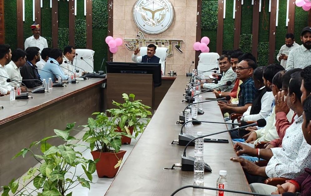 पेट्रोल गैस कालाबाजारी DM आदेश