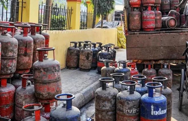 LPG गैस संकट ESMA
