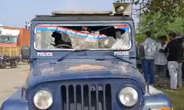 मथुरा: 'फरसा वाले बाबा' की मौत पर बवाल