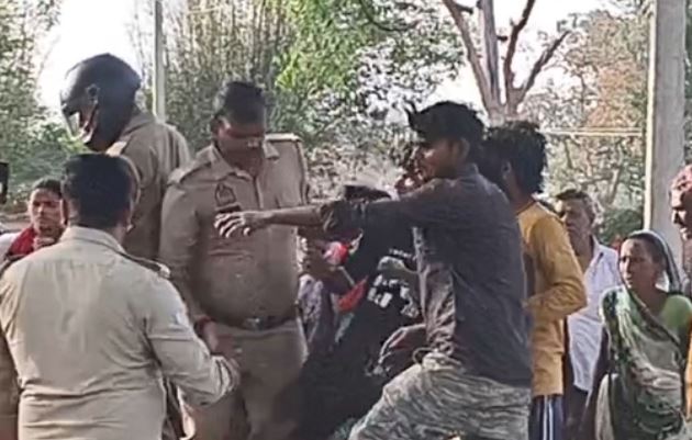 Amethi Ambedkar Statue Clash