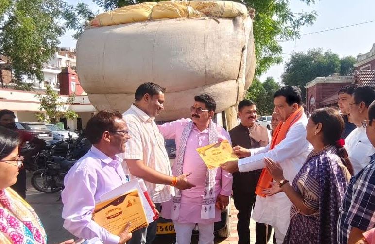 जौनपुर Bhusa Daan Abhiyan