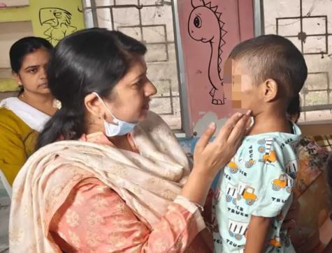 Chhattisgarh SCPCR Chairperson Dr. Varnika Sharma visiting Mekahara Hospital to check on an abused child.